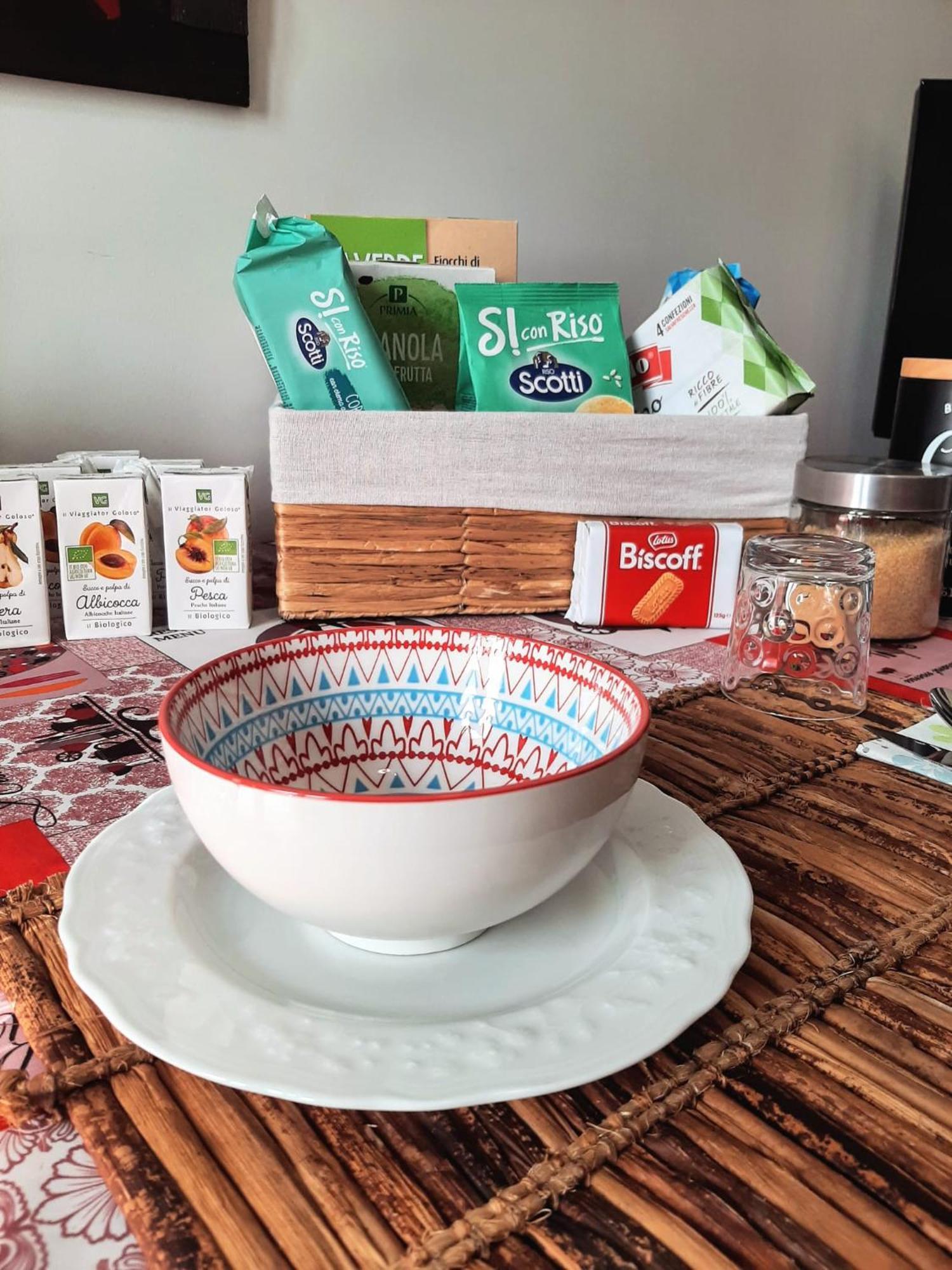 B&B Vegan La Mucca Felice - Grazioso Appartamento Nel Verde Rancio Valcuvia Экстерьер фото