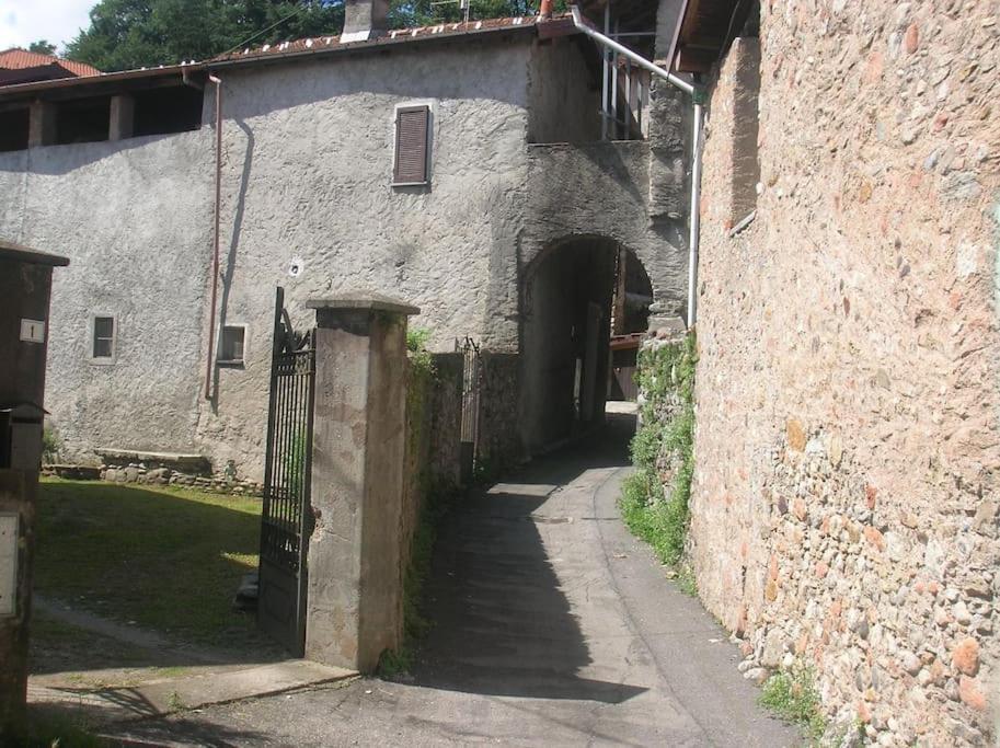 B&B Vegan La Mucca Felice - Grazioso Appartamento Nel Verde Rancio Valcuvia Экстерьер фото